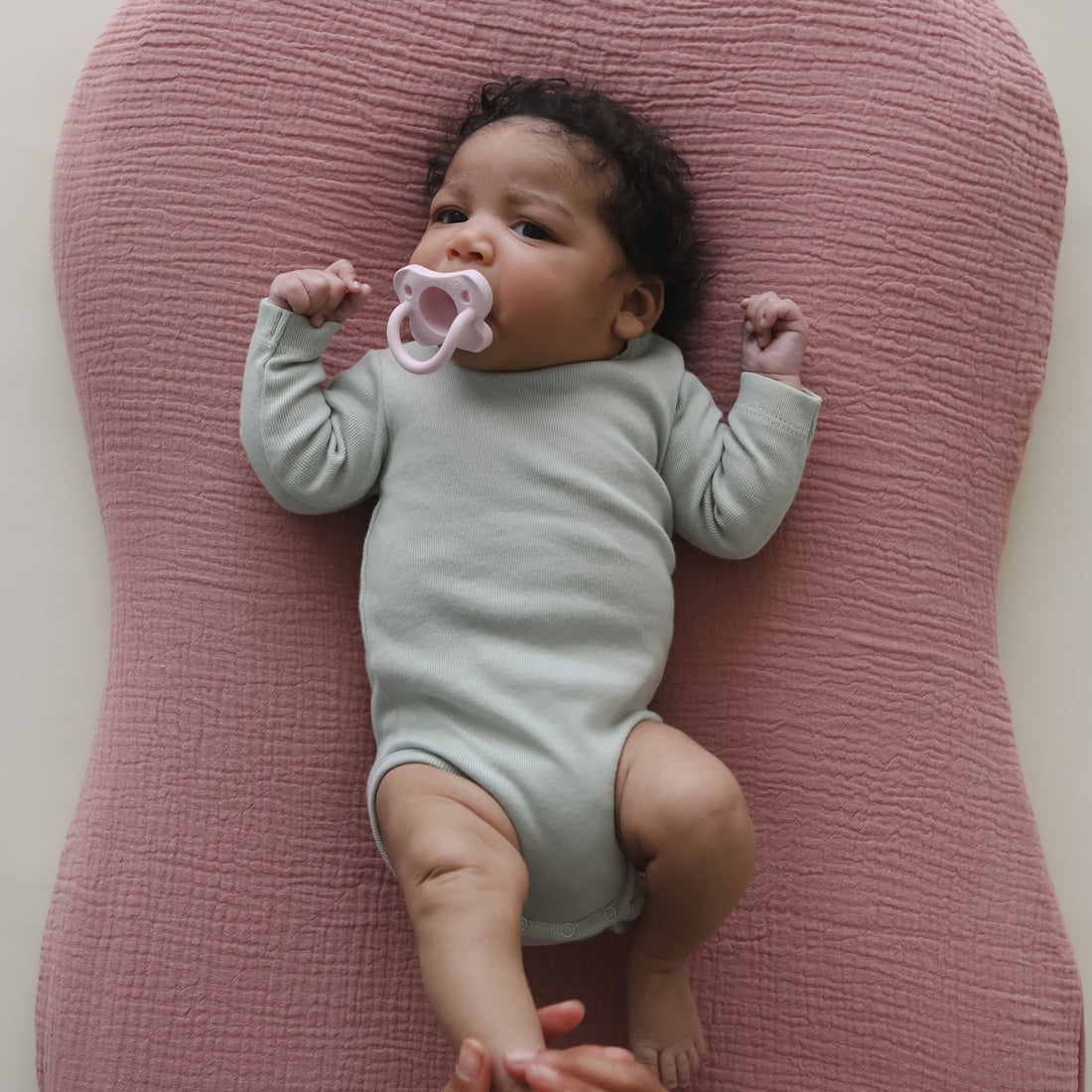 Infant Lounger Muslin Cover | Gumdrop